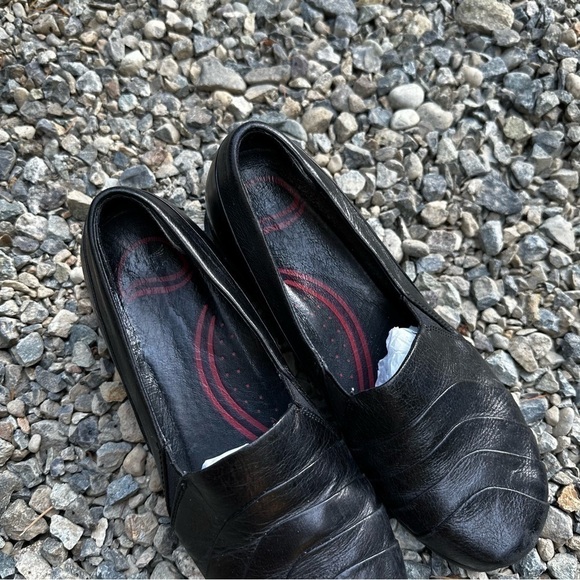 Dansko Wedge Casual Clogs Black Leather Upper Size 38, 7.5-8 US Women’s - Picture 10 of 11